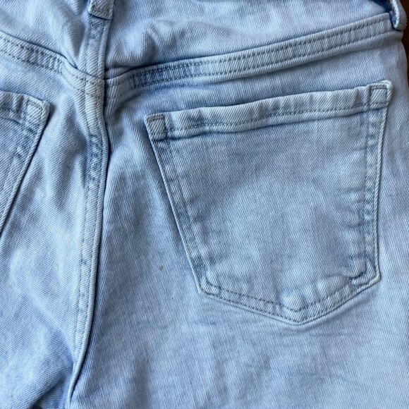 Old Navy Sz 2 Denim "cut off" Shorts - Picture 6 of 6